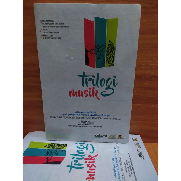 TRILOGI MUSIK (Nuansa Musik Dalam Kontruksi Fiqih, Tradisi Tasawuf dan Relevansi Dakwah)