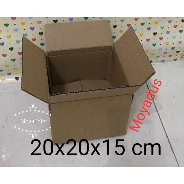 

kardus/karton/box uk.20x20x15 cm