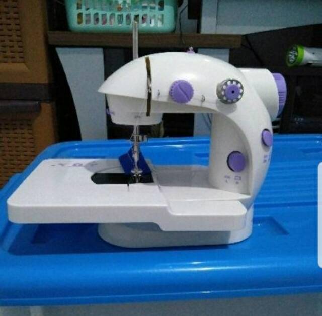 Mesin jahit mini dengan meja mesin jait Mini kecil Mesin jahit mini dengan meja mesin jait Mini kecil