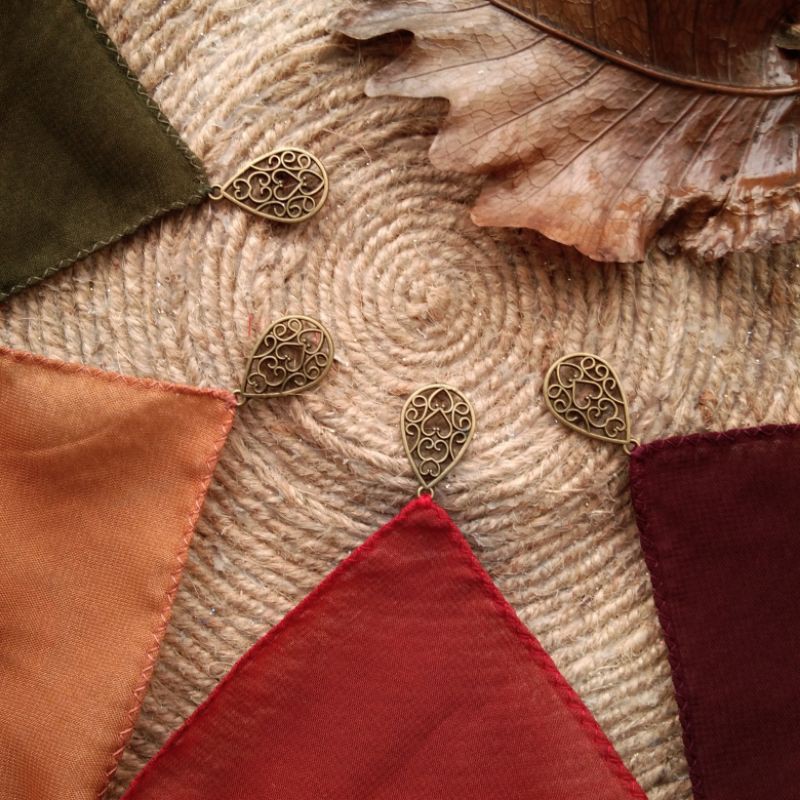 Hijab Segi Empat Instan Vintage Square Limited Edition