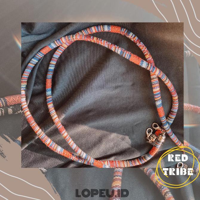 

Strap Masker Lopeu Red Tribal 87-lopeuindonesia Buru Order