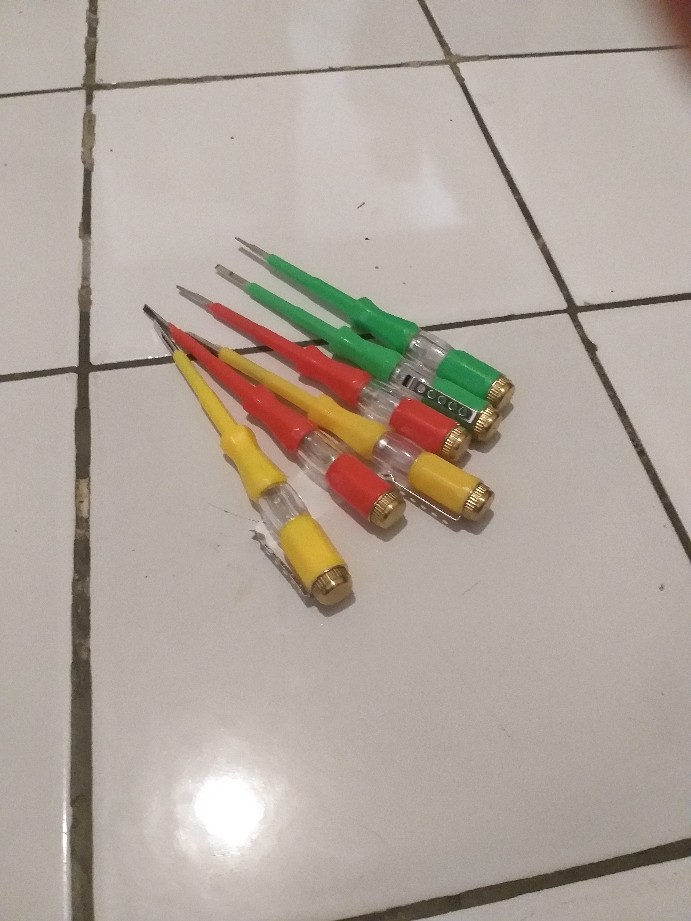 Obeng Tespen 810 Shisuka. 1000v.ac