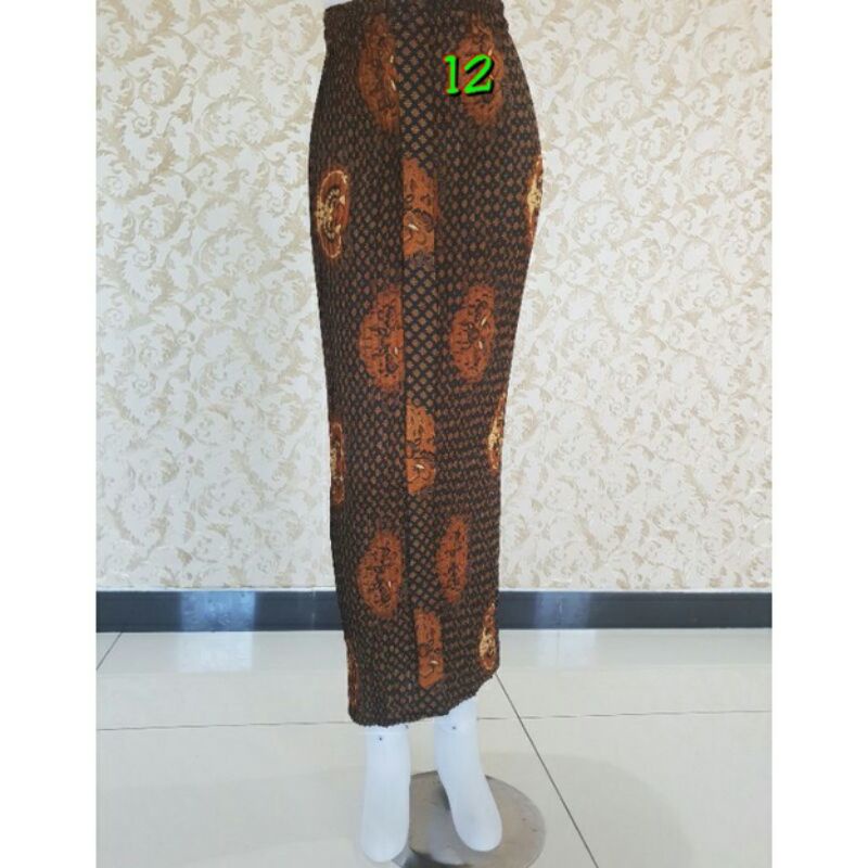 Rok Plisket Batik Jarik Sogan Bledak Parang Kembang Bawahan Kebaya Modern