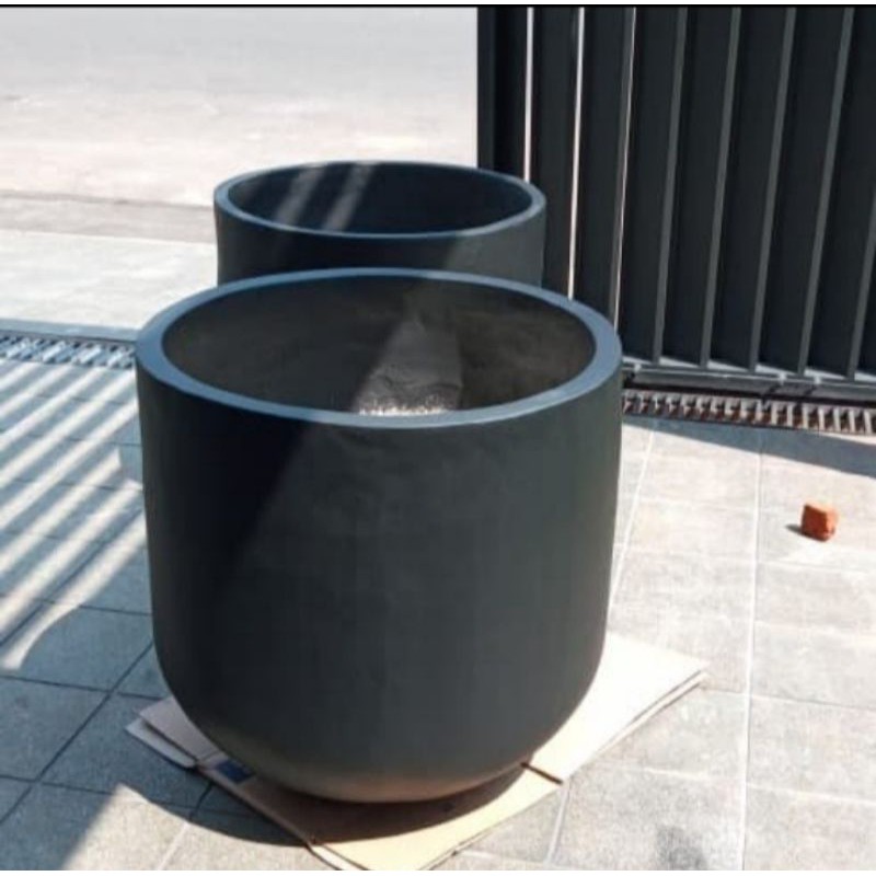 Pot Terrazzo dengan ukuran besar 80*80cm