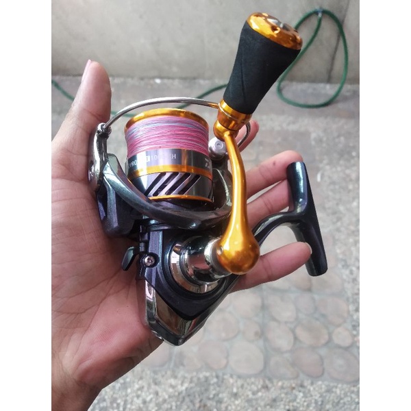 reel pancing Daiwa REVROS LT 1000-XH second
