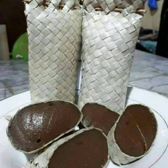 

Dodol pulut khas mandailing