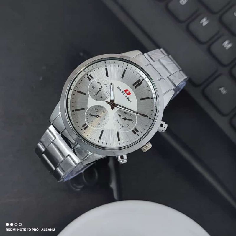 Jam Tangan Stainless Casual Analog Rantai Pria Terlaris