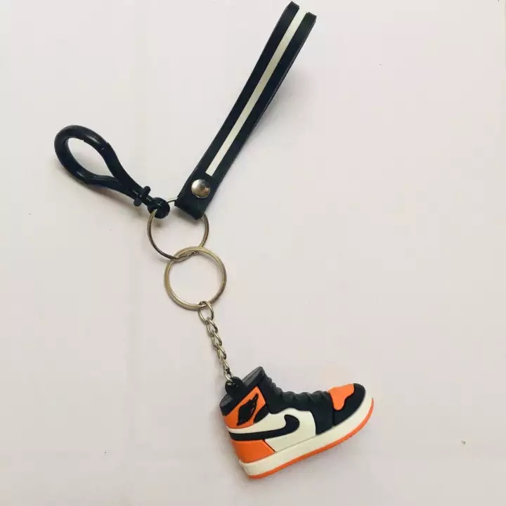 Gantungan Kunci Sepatu Nike Air Jordan  Souvenir 3D Sneakers Keychain Unik Pernikahan Ganci