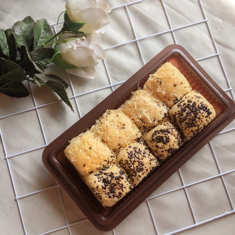 

ROTI SOBEK FRESH BAKED EVERYDAY KHUSUS GOSEND DAN GRABSEND