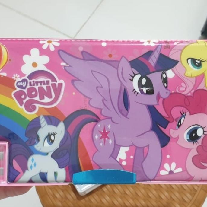 

Kotak Pensil Magnet Pencil Box KM-5191 Uk.22cmx12cm