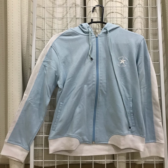 Jaket converse biru