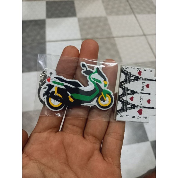 Gantungan kunci miniatur motor nmax