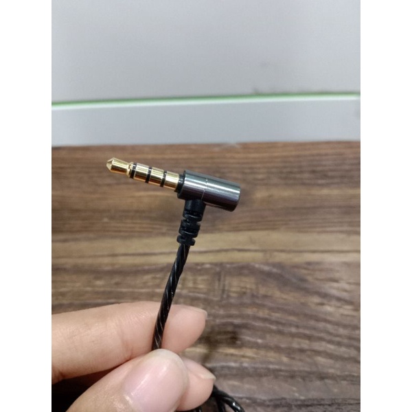 EARPHONE Metal VIVAN Q12 DEEP BASS