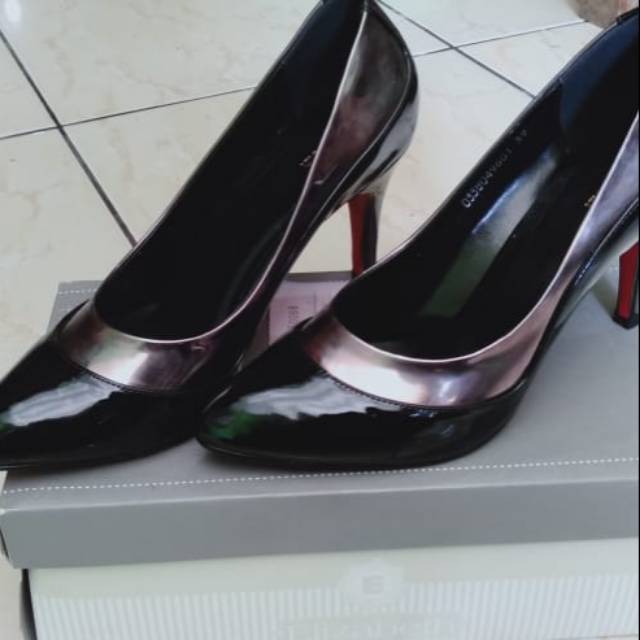 Elizabeth shoes high heels