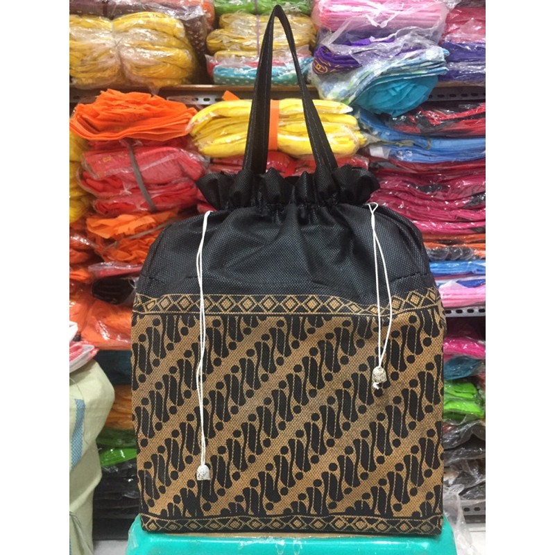 tas hajatan spundbond Tebal batik parang serut uk.22x22