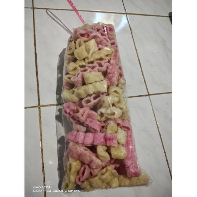 

Krupuk usek asin manis gurih