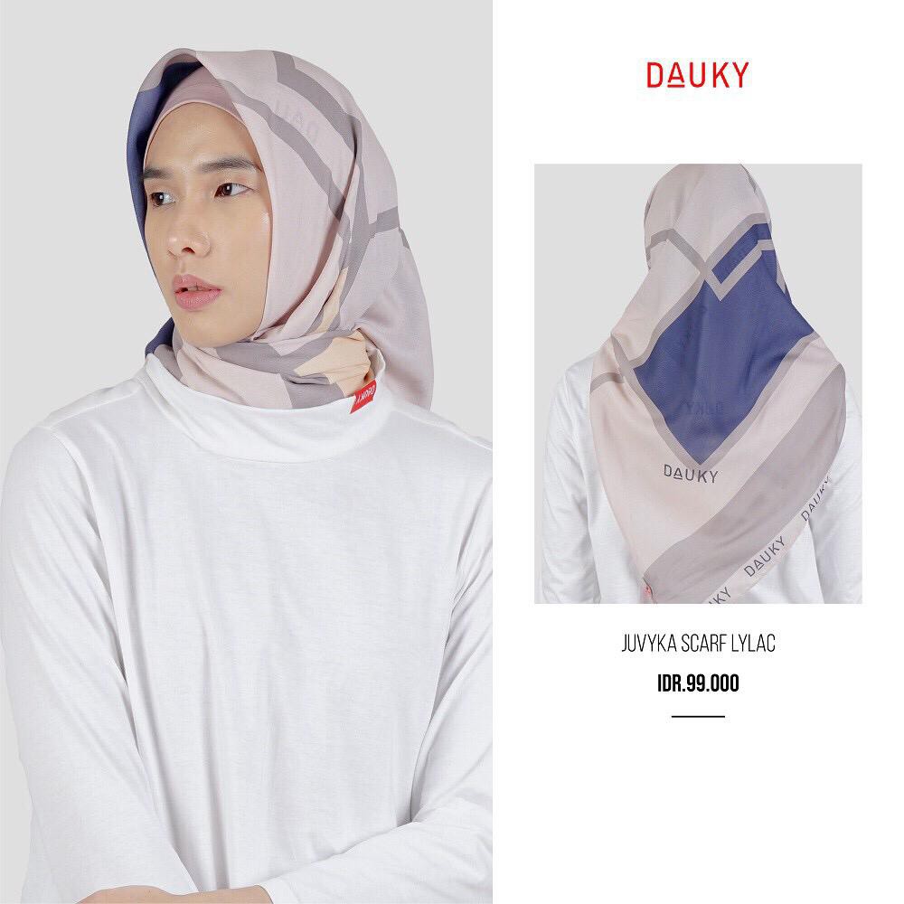 DAUKY HIJAB SEGI EMPAT BAHAN VOAL - JUVYKA SCARF