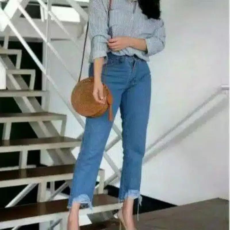 Celana jeans sobek wanita Ripped jeans kekinian  HW High Waist JEANS SOBEK BAWAH