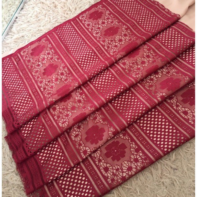 BROKAT LACE VINTAGE ROYAL WARNA MERAH MAROON