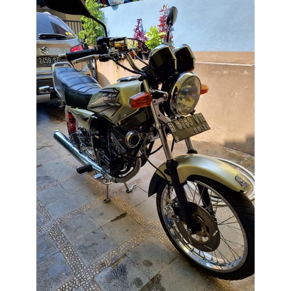 RX King tahun 2002 (Gold)