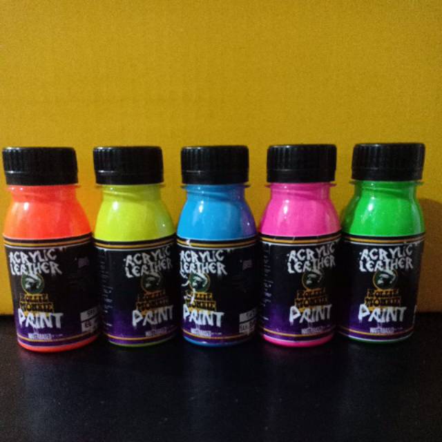 

Acrylic Leather Fluorescent Rollie Monkie @60ml/ Cat Acrylic Fluorescent @60ml utk lukis sepatu tas