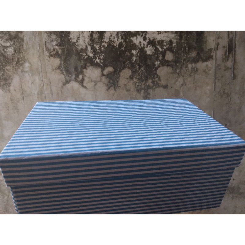 

packing box