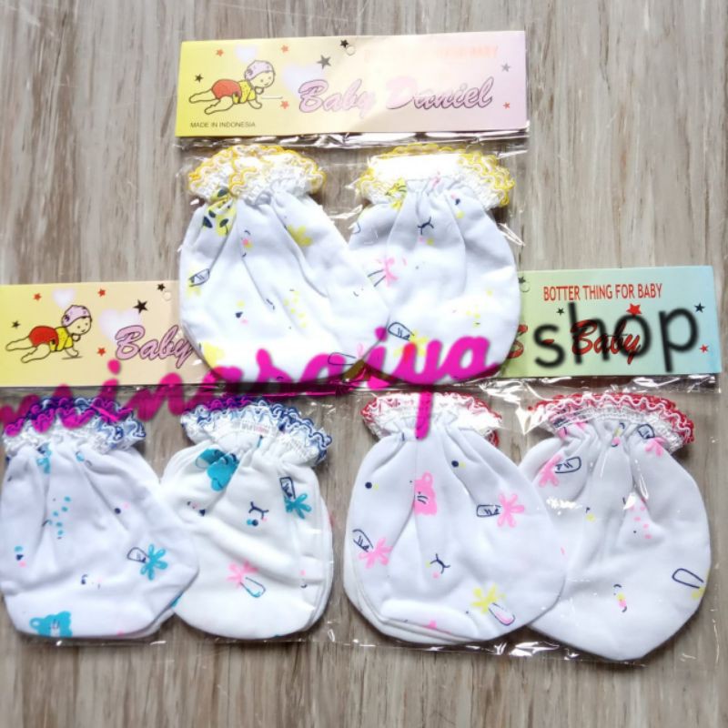 BABY DANIEL 3 set Sarung Tangan dan Kaki Bayi Putih Motif