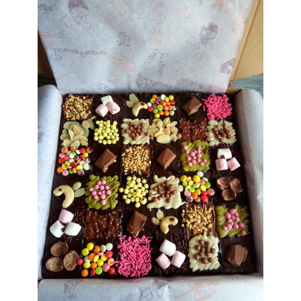 

Topping Expert Limited Chef Creation Khusus Display Tidak Di Jual