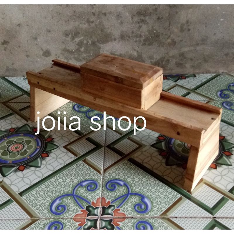 Pengiris bawang kayu jati