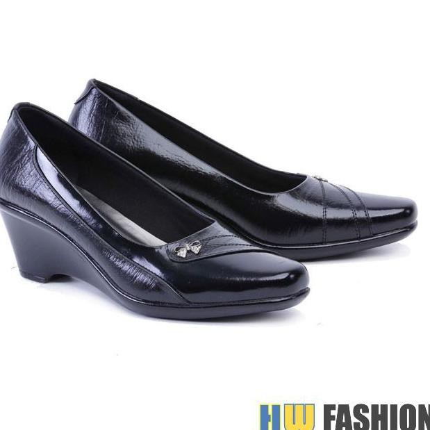 zf@49: Garsel - RNS 5102 Sepatu Pantofel / Formal / Kerja Wanita Hitam murah original asli cibaduyu