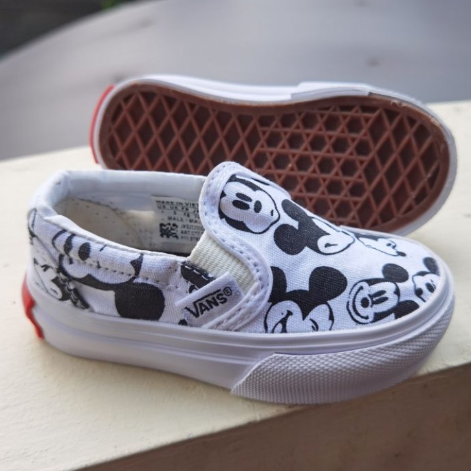 sepatu sneakers anak kids baby slop vans mickey mouse slip on karakter kartun disney cewek cowok