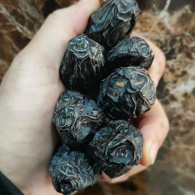 

Kurma Ajwa Premium Tester pack 7 butir