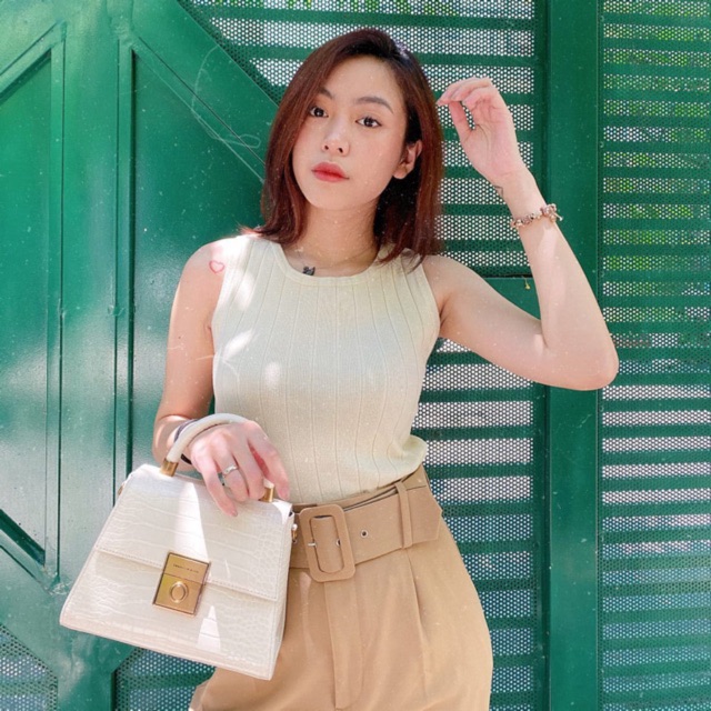 Croc-Effect Structured Bag