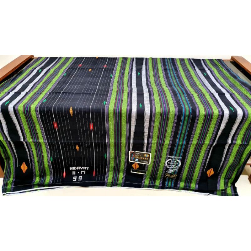 Sarung Tenun Hidayat Mesres 200 Sekelas BHS MERCERIZED LAMIYA HALIMA