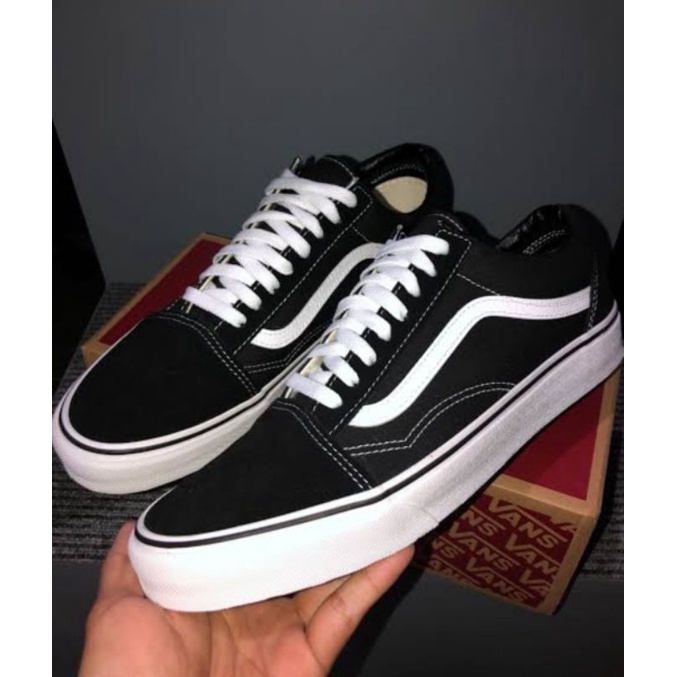 PROMO SNEAKERS TERBARU V4NS OLDSKOOL CLASSIC AUTHENTIC/SEPATU V4NS CACING/SEPATU V4NS WARNA/SNEAKERS V4NS WARNA MARUN/SEPATU CASUAL MODEL BARU/SEPATU FORMAL PRIA/SNEAKERS PRIA DAN WANITA TERBARU/SEPATU TREND MASA KINI V4NS CACING MARUN/SEPATU SEKOLAH COD