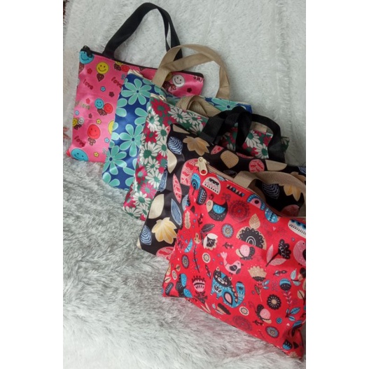 totebag souvenir , bahan microsatin, tas jinjing, tas mini souvenir, tas wanita