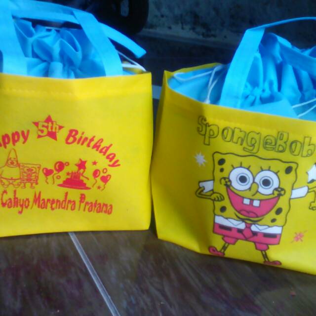 

Goodie bag ultah serut karakter spongebob plus sablon nama