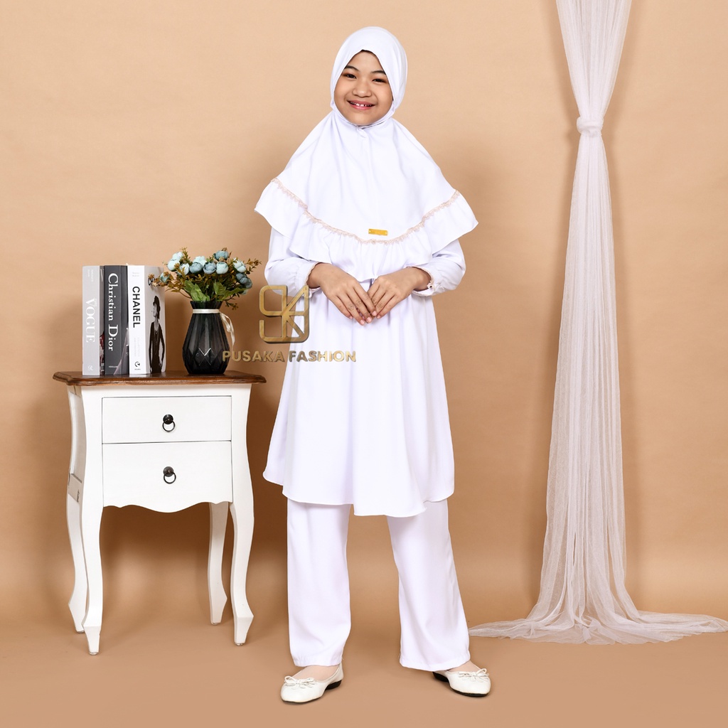 QILA TUNIK 3 IN 1 ANAK PEREMPUAN MUSLIM SETELAN CELANA DAN HIJAB KHIMAR  BAJU ONE SET KIDS BUSANA MUSLIMAH KID STELAN CLANA SET KERUDUNG JILBAB DRESS UNTUK ANAK USIA 4 12 TAHUN WARNA PUTIH HITAM WHITE BLACK atasan blouse anak shakila 2022 terbaru murah