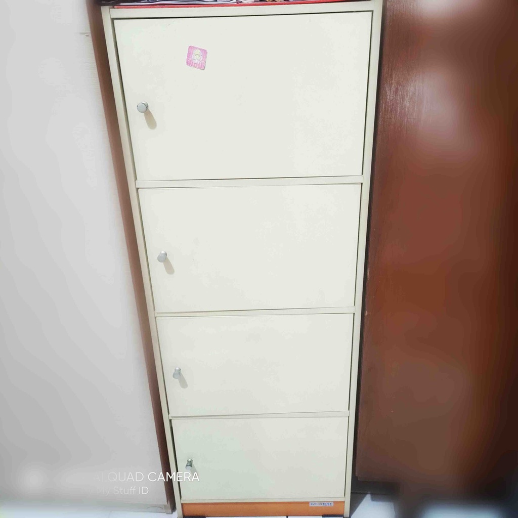 LEMARI KABINET LACI 4 SUSUN BEKAS