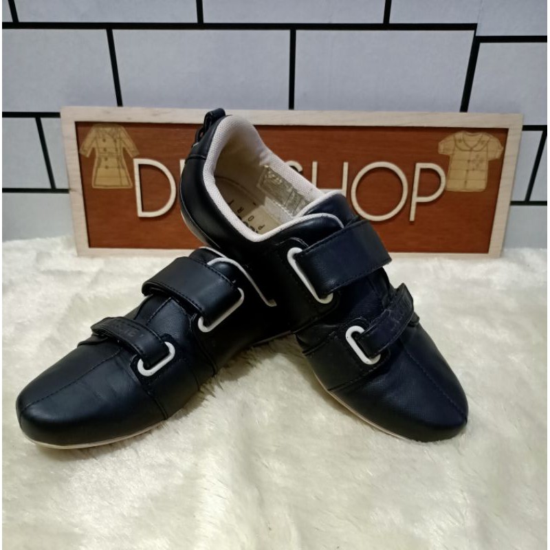 Sepatu wanita LACOSTE sport