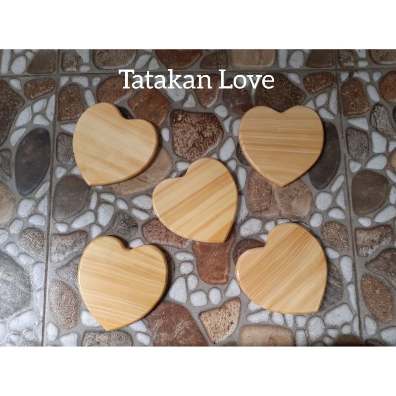 Tatakan Gelas Kayu Bentuk Love / Tatakan Cangkir Kayu/ Tatakan Kayu Pinus Love