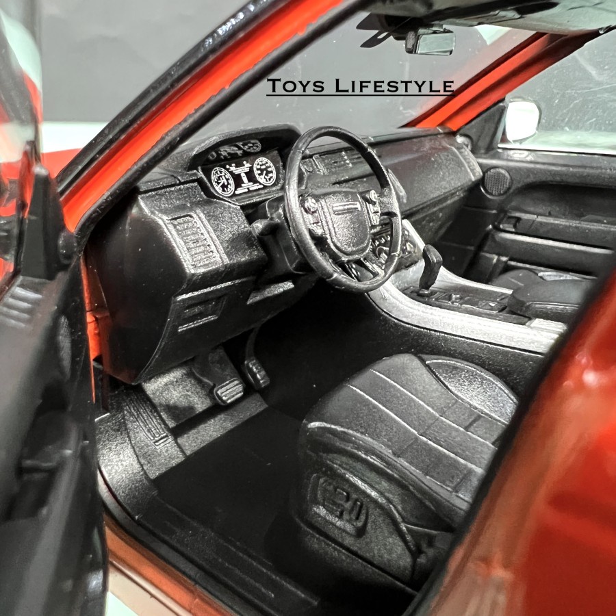 Welly Diecast - Range Rover Sport Skala 1:24 (Oranye)