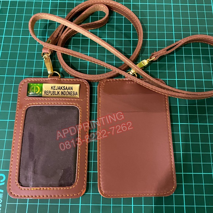 

Spesial Name Tag Id Card Tali Kulit Kejaksaan Jaksa Dompet Kartu Tali Kulit Promo