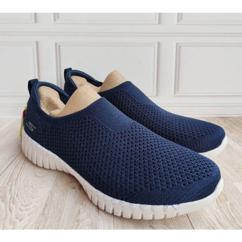 Skechers go walk smart