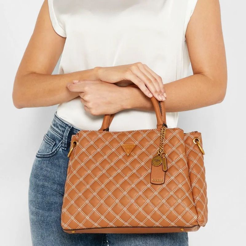 7.7 SALE | GUESSS Cessily Girlfriend Satchel