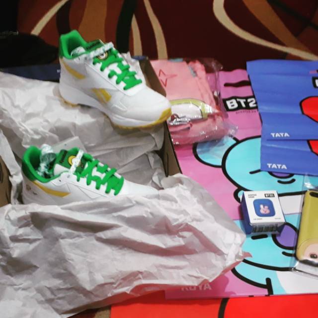 Reebok X BT21