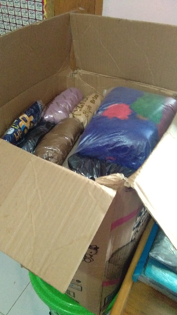 Sarung Bantal Bulu Rasfur / Sarung Bantal Bulu Motif Love / Sarung Bantal Bulu Murah