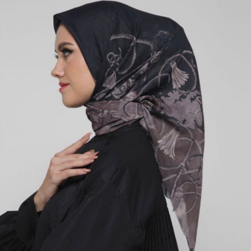 Buttonscarves Nautical Ula(Black) preloved