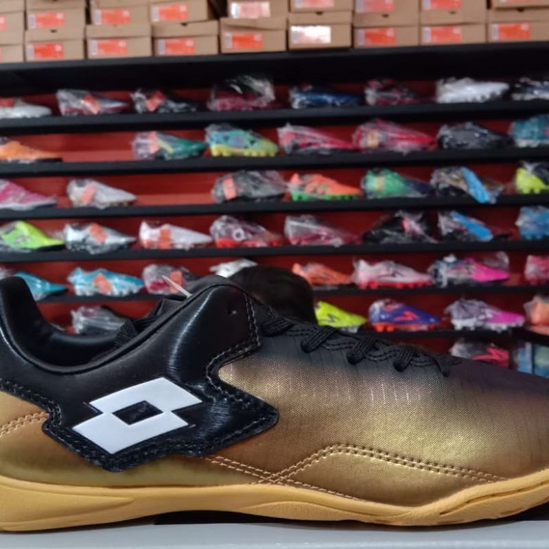 sepatu futsal lotto Lotto severe in