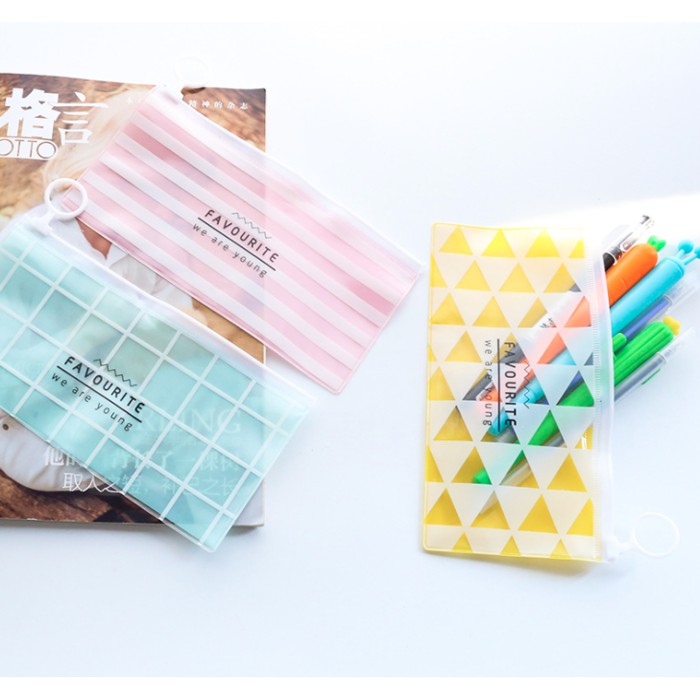 

TERLARIS!!! Tempat Pensil Zipper Favourite We Are Young UNIK